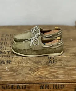 9393 buty Tommy Hilfiger / zamszowe / rozmiar 42
