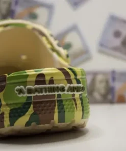 A bathing ape crocs