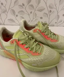 Addidas löparskor