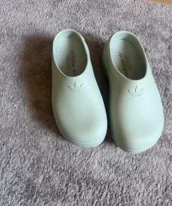 Adidas Adifoam Stan Mules (stl 39)