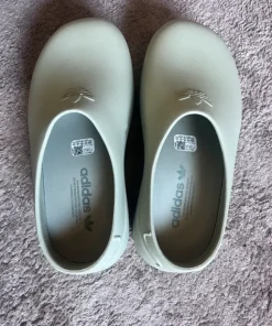 Adidas Adifoam Stan Mules (stl 39)