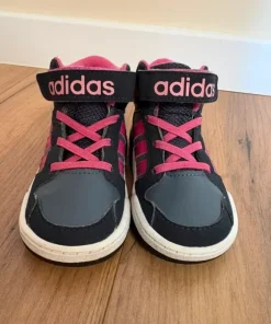 Adidas buty dziecięce dziewczęce rozmiar 22