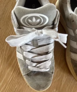 Adidas campus