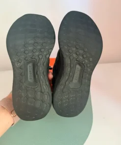Adidas dziecięce czarne sneakersy sportowe roz. 31,5