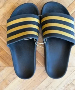 Adidas flip-flops 38