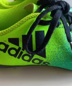 Adidas Fotbollskor