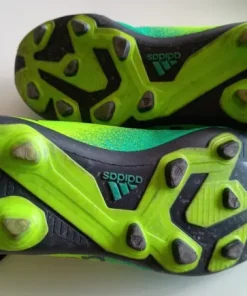 Adidas Fotbollskor