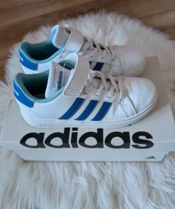 Adidas Grand court rozm 33
