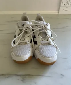 Adidas indendørs sko
