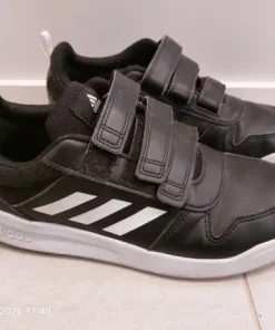 Adidas lenkkarit 38