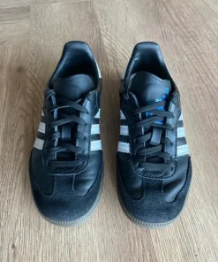 Adidas Samba sneakers