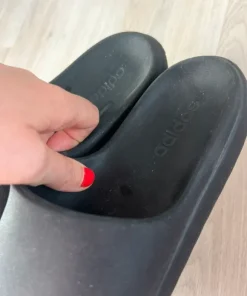 Adidas sandaler