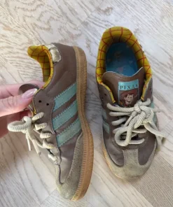 Adidas sko