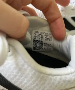 Adidas skor 31