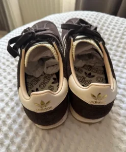 Adidas SL 72