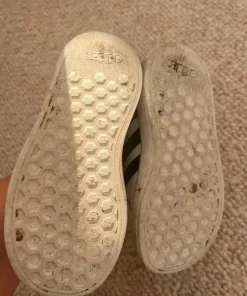 Adidas sneakers barn, strl 26