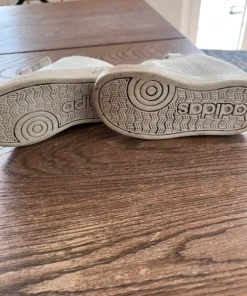 Adidas Sneakers i fint skick