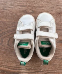 Adidas Sneakers i fint skick