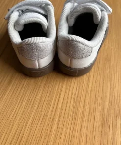 Adidas storlek 23