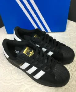 Adidas superstar gold label new 38