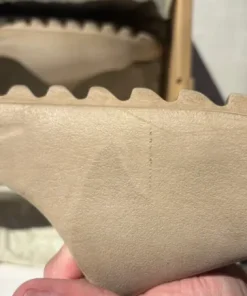 Adidas Yeezy Slide “Pure”