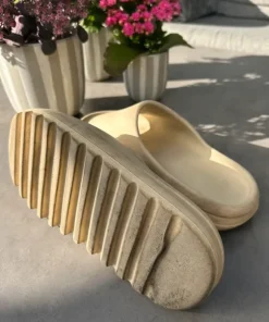 Adidas Yeezy Slides