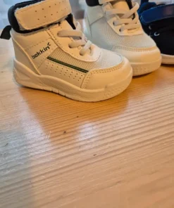 Adidasy dla chłopca rozmiar 22
