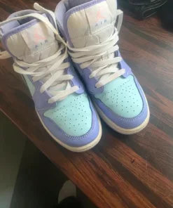 Air jordan 1 mid aqua