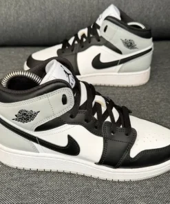 AIR Jordan 1 Mid męskie, sneakersy Rozm 37,5