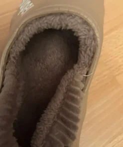 Air-shoes slippers