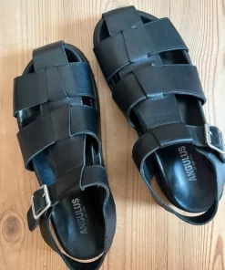 Angulus sandaler