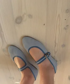 Anonymous copenhagen ballerina