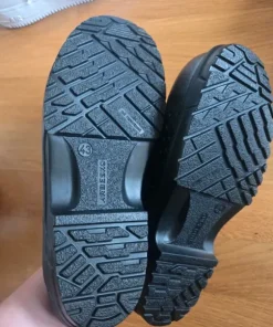 Arbetstofflor med stålhätta från Arbesko