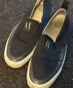 Armani skor