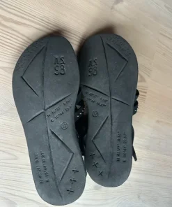 A.S.98 svarta sandaler stl 37