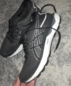 Asics Buty do biegania Gel-Nimbus 24Buty do biegania Gel-Nimbus 24 1012B201