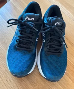 Asics Gel Pursue buty do biegania, super stan!