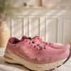 ASICS sneakers strl 39 märkt 40 (små i storleken)