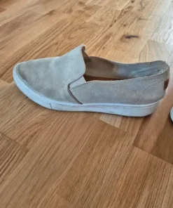 Beige skor