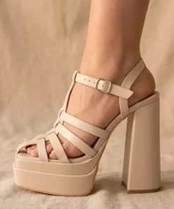 Beżowe sandały na platformie 38 wysokie słupki glam aesthetic latte girl