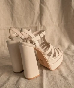 Beżowe sandały na platformie 38 wysokie słupki glam aesthetic latte girl