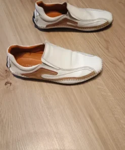 Białe, męskie, skórzane mokasyny nr 40