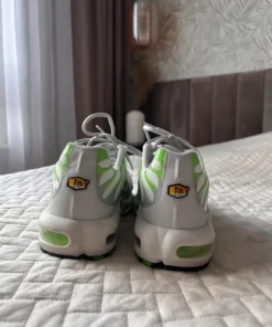 Białe Nike air max tn