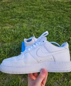 Białe sneakersy Nike Air Force Low '07 | Rozmiar 42