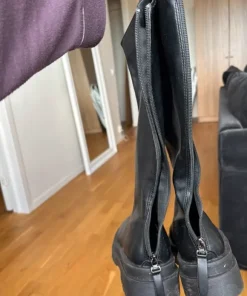Black boots