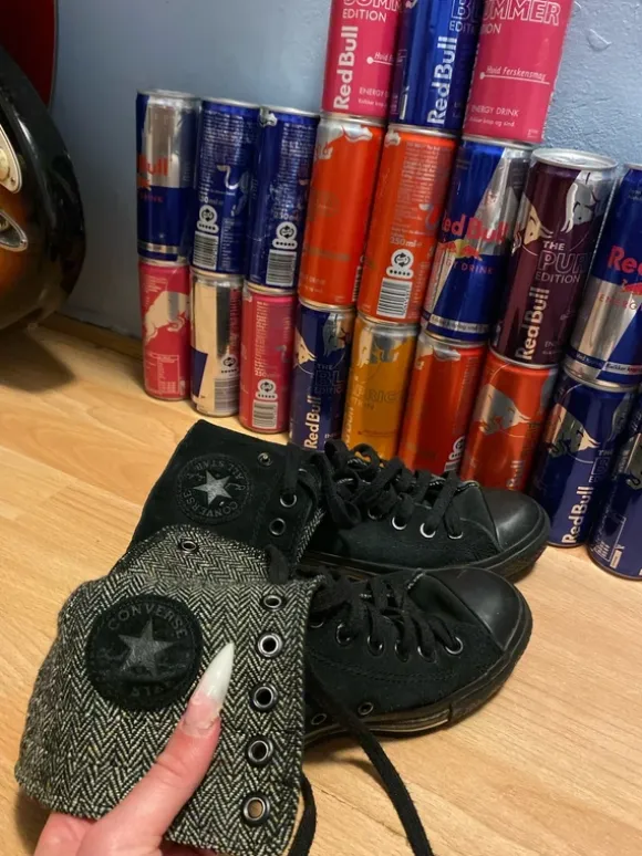 Black converse