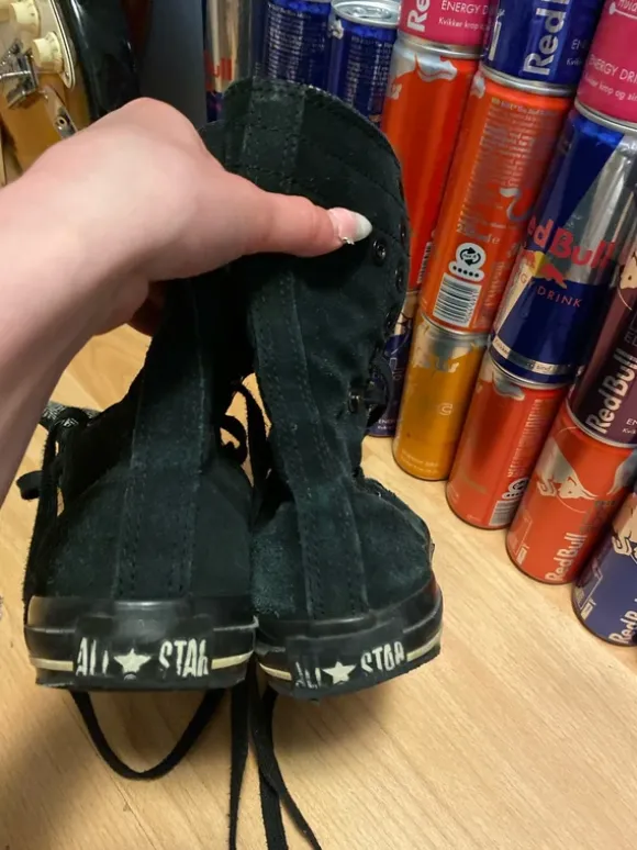 Black converse