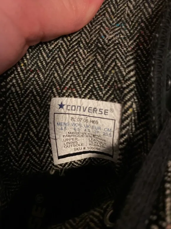 Black converse