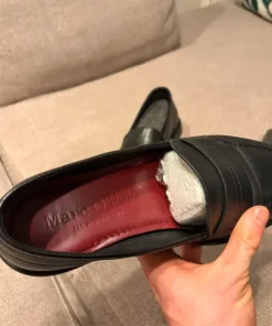 Black leather Loafers