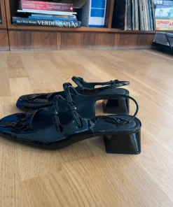 Blokhæle fra stradivarius